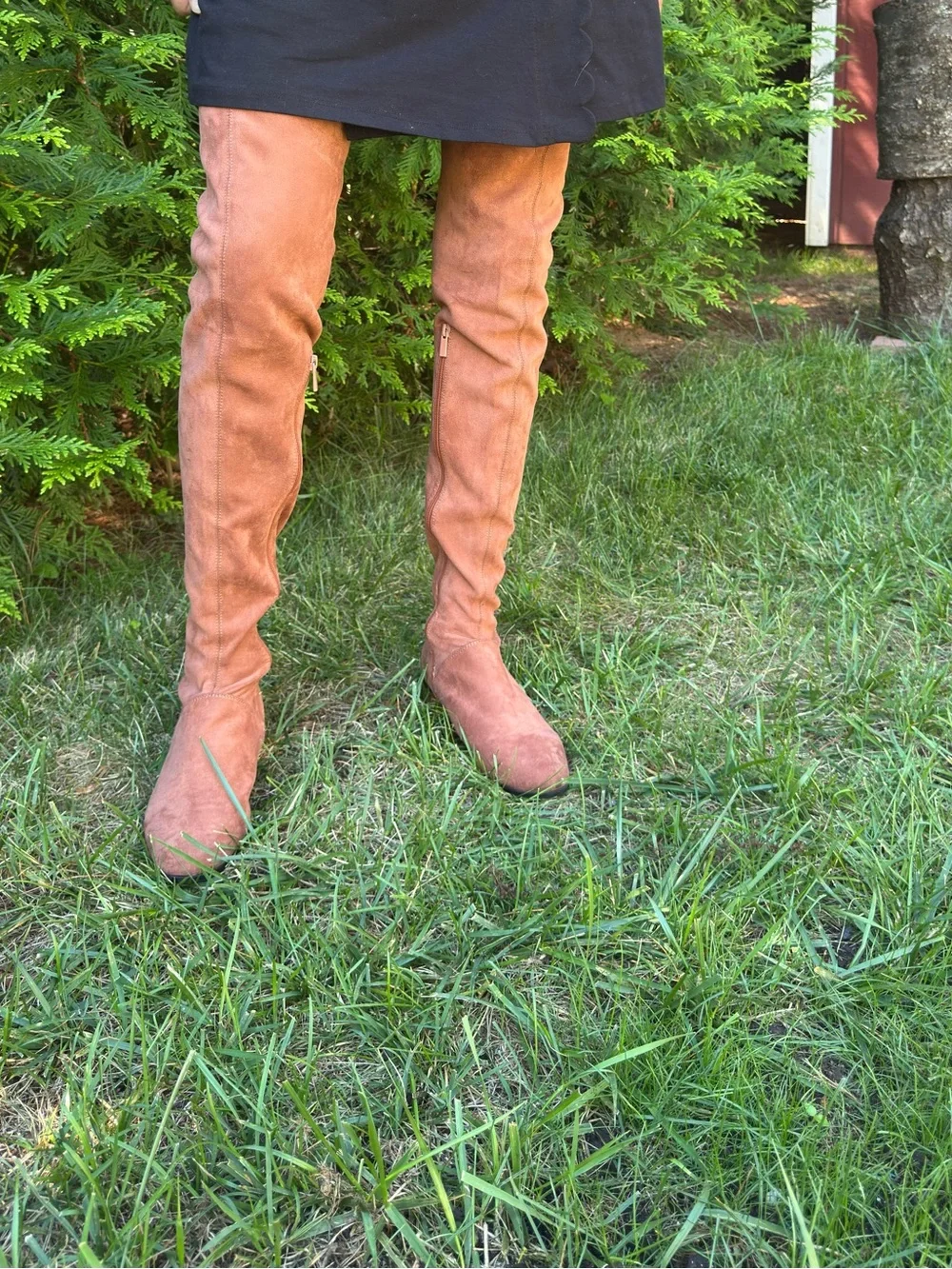 Over-the-Knee or not ,faux suede boots rust color size 9